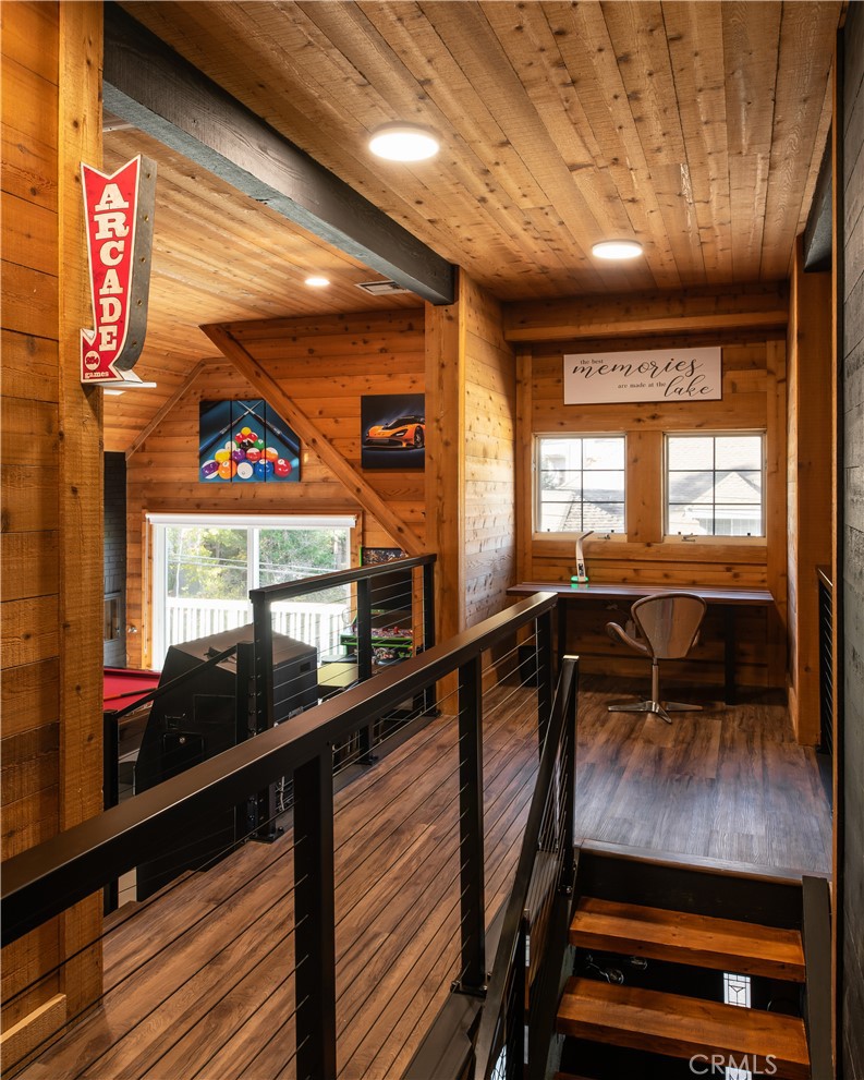 1037 Beaver Property Photo 32