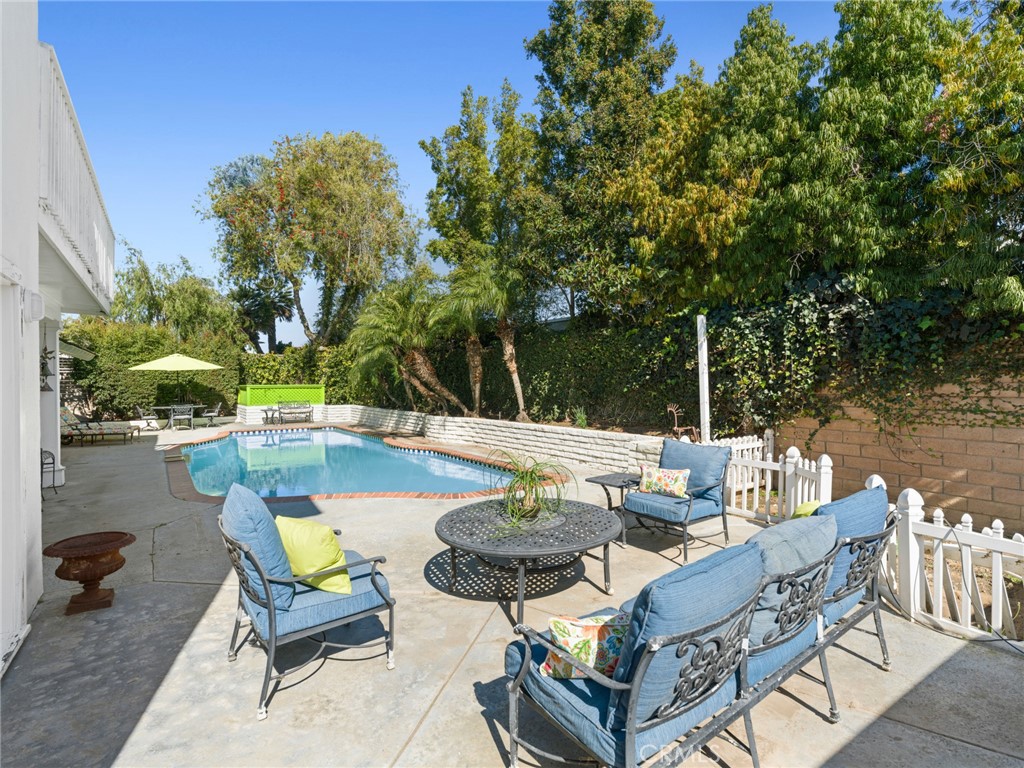 1924 Leeward Lane Property Photo 6