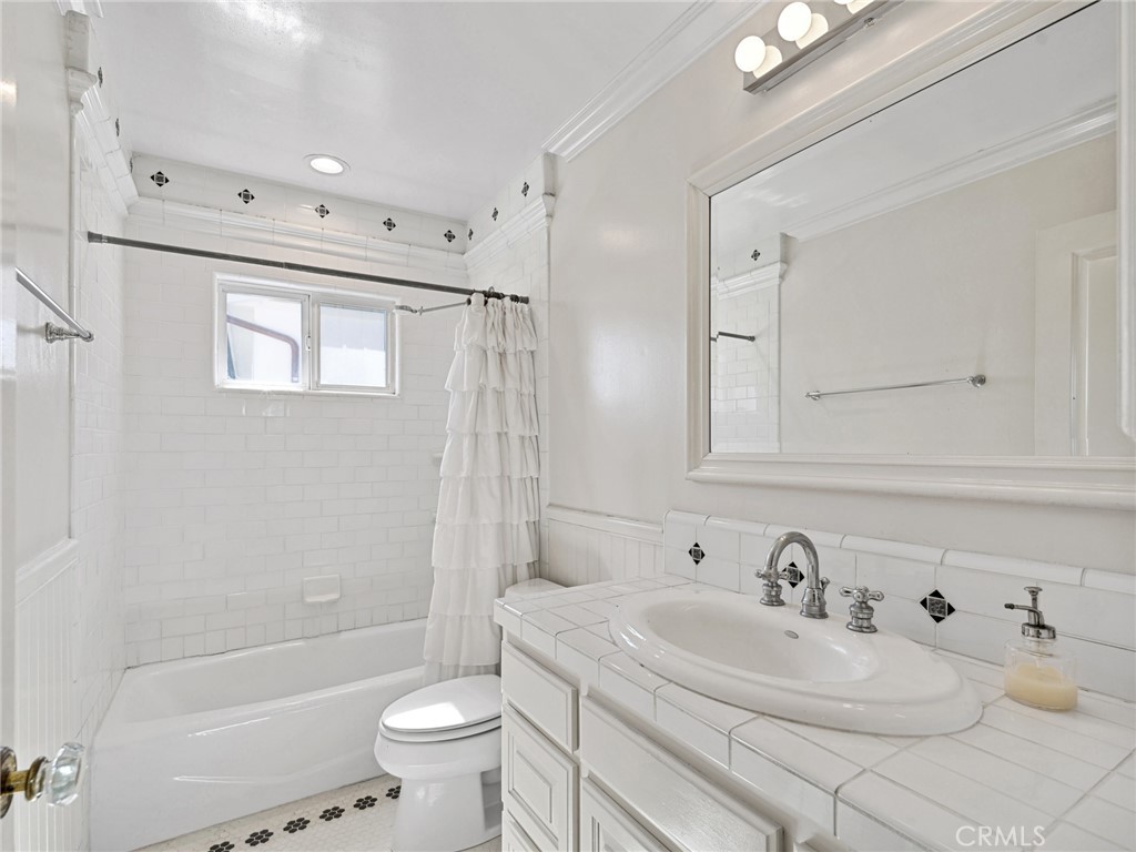 1924 Leeward Lane Property Photo 23