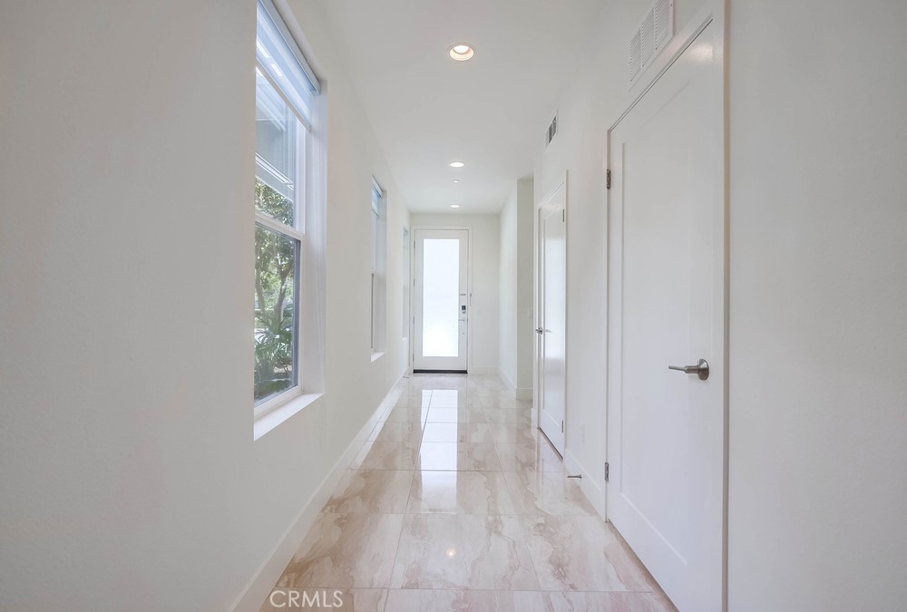 67 Lennox Property Photo 4