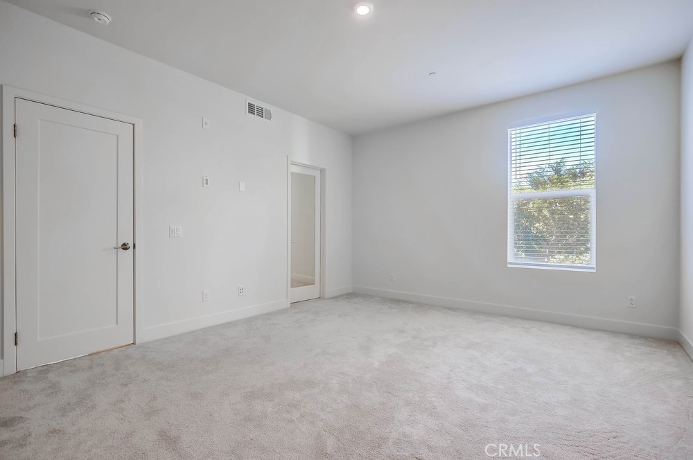67 Lennox Property Photo 24