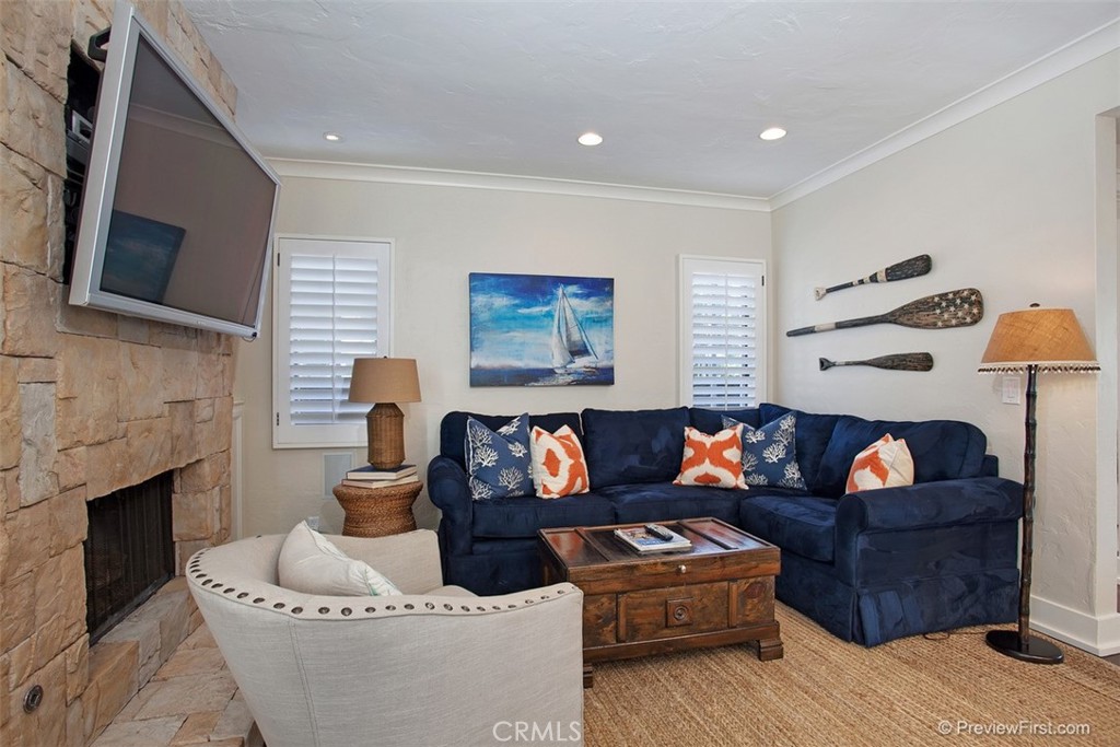 441 Carnation Avenue Property Photo 8