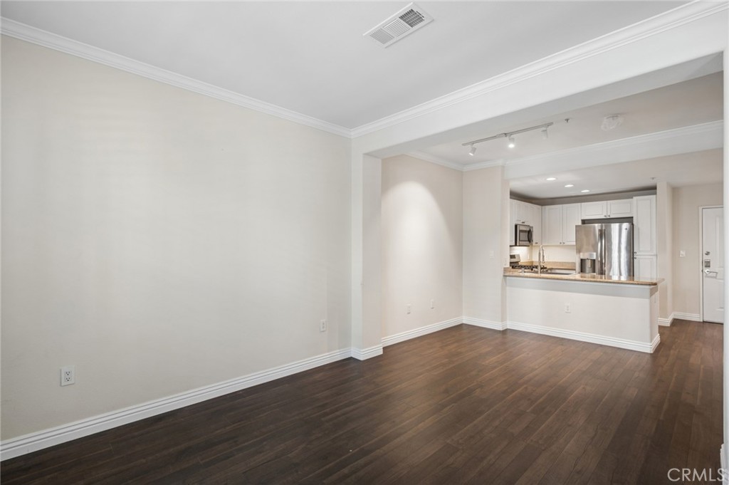 2147 Watermarke Place Property Photo 13