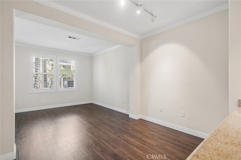 2147 Watermarke Place Property Photo 14