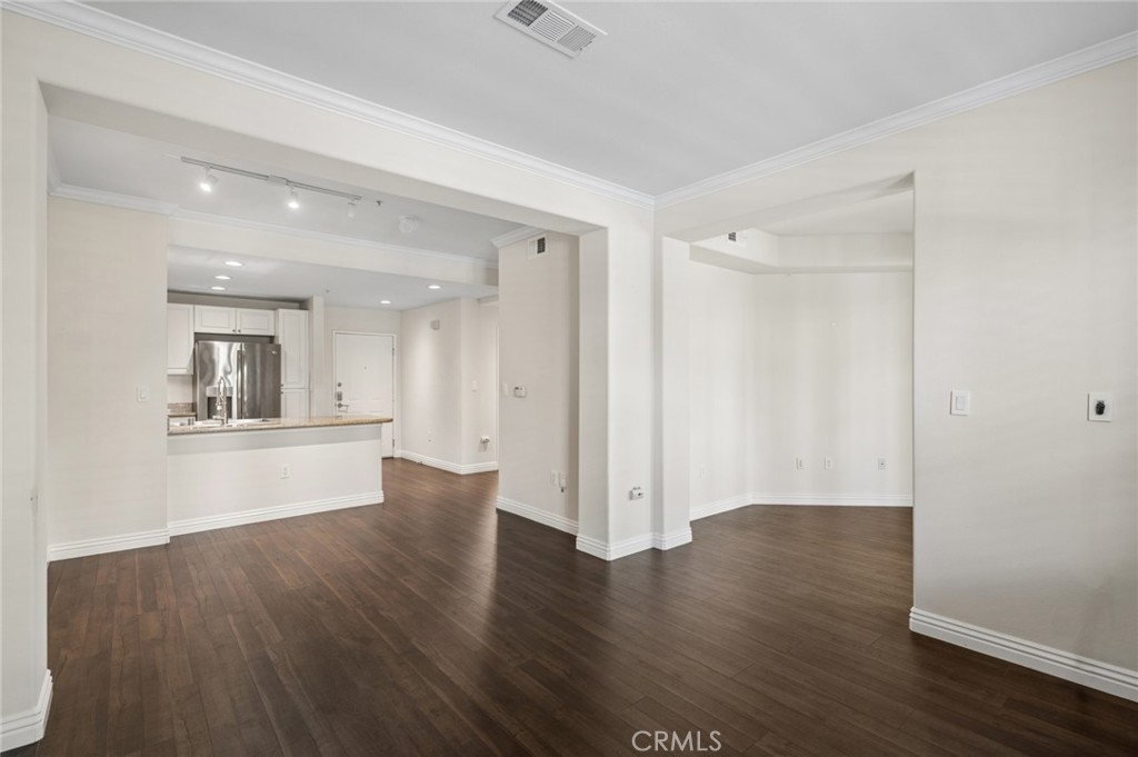 2147 Watermarke Place Property Photo 16