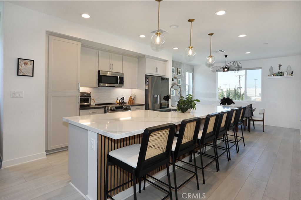 854 S Harbor Blvd Property Photo 16
