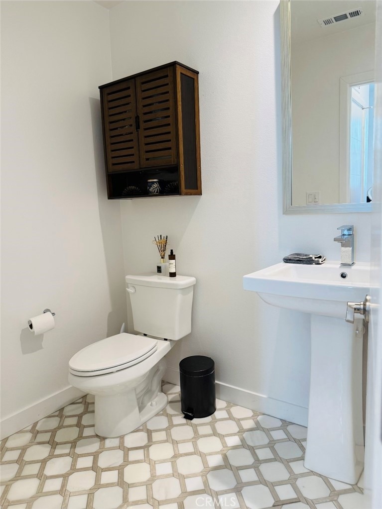854 S Harbor Blvd Property Photo 22