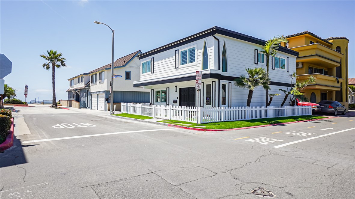 6601 Seashore Property Photo 1