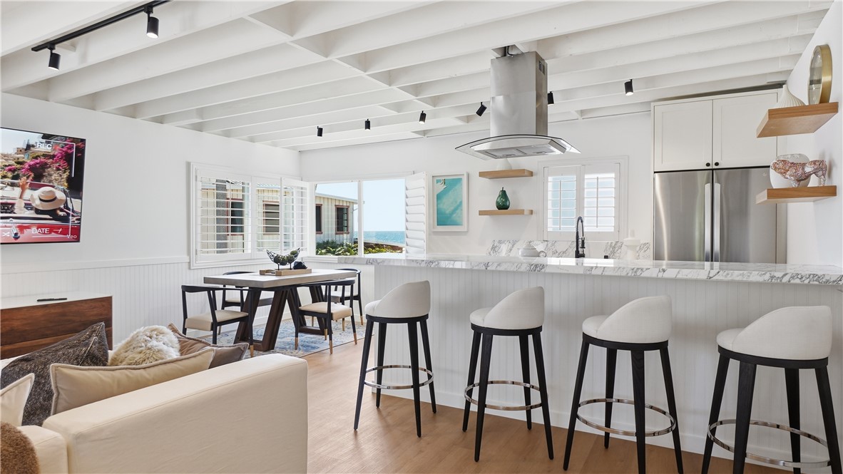 6601 Seashore Property Photo 4