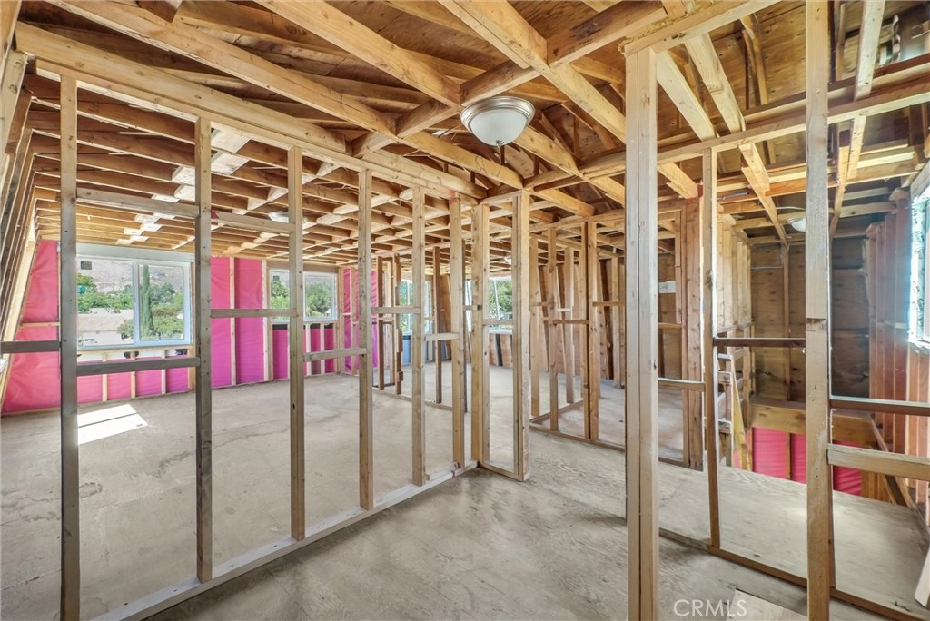 21425 Apricot Property Photo 29