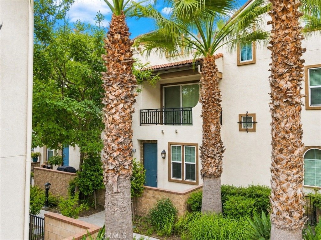 184 Royal Property Photo 3
