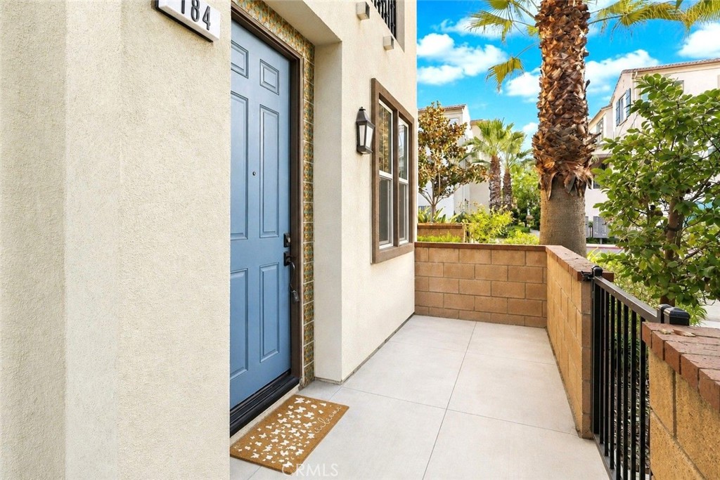 184 Royal Property Photo 5