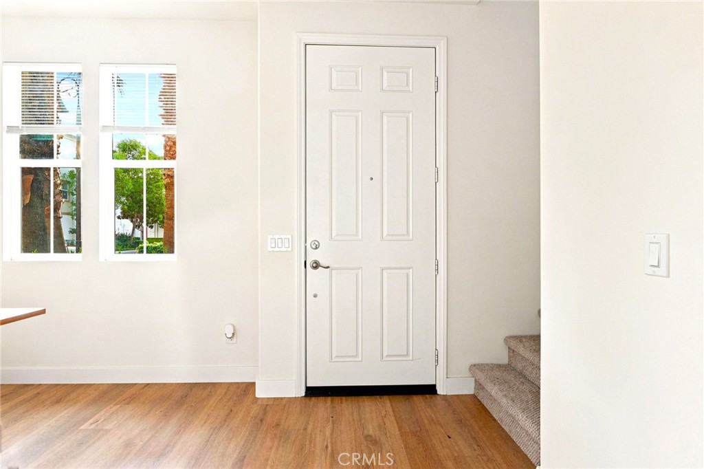 184 Royal Property Photo 7