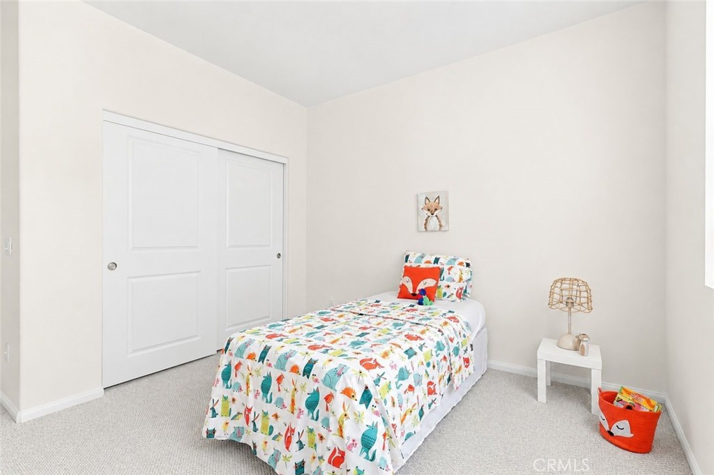 184 Royal Property Photo 21