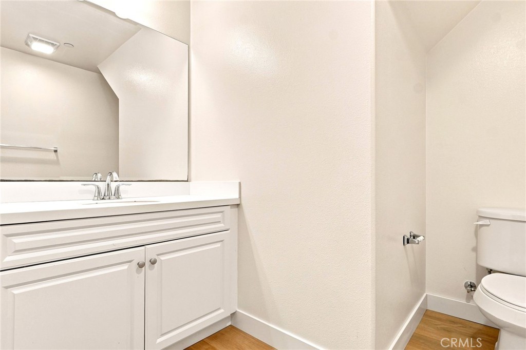 184 Royal Property Photo 25