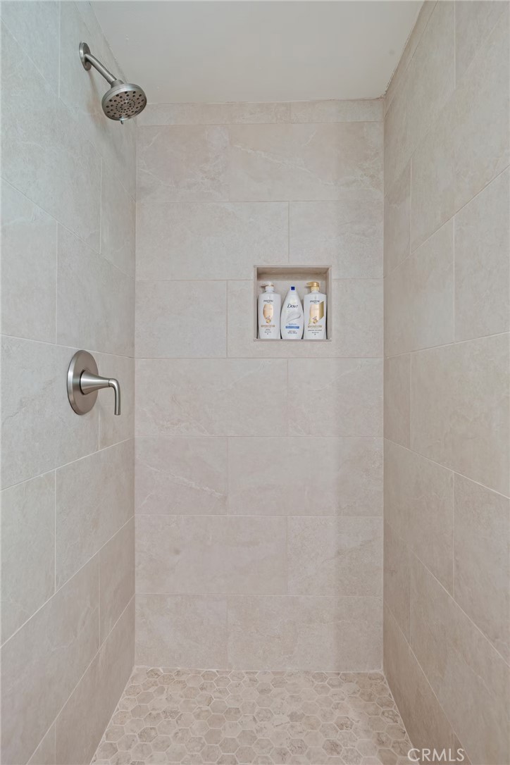 56 La Vuelta Property Photo 23