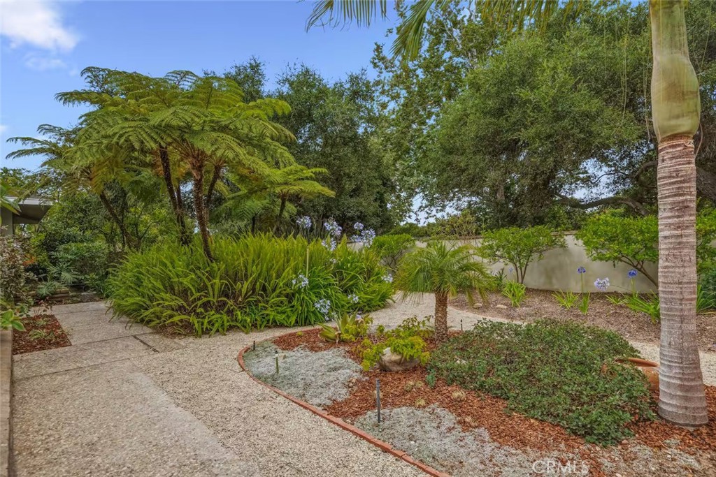 56 La Vuelta Property Photo 30