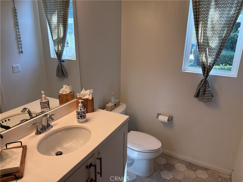 4816 E Washington Property Photo 28