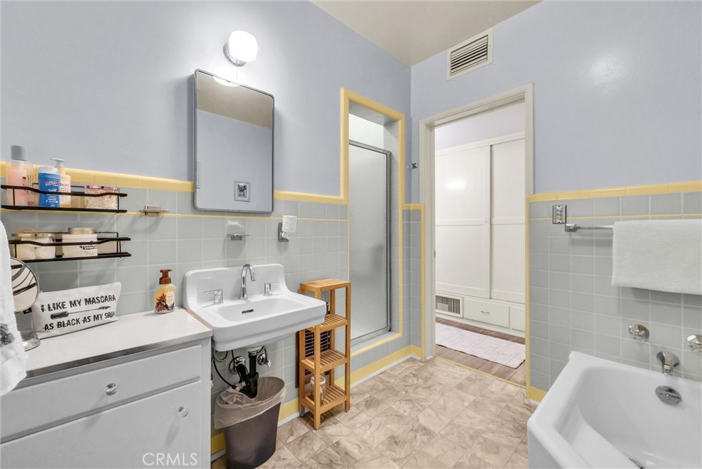 9300 Oak Glen Property Photo 27