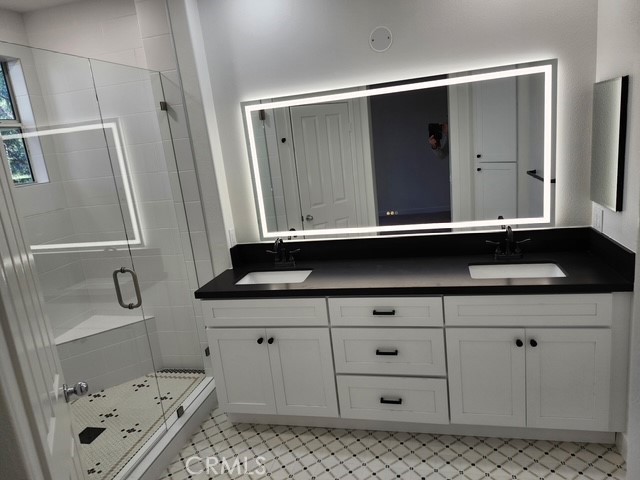 2733 Dietrich Property Photo 3