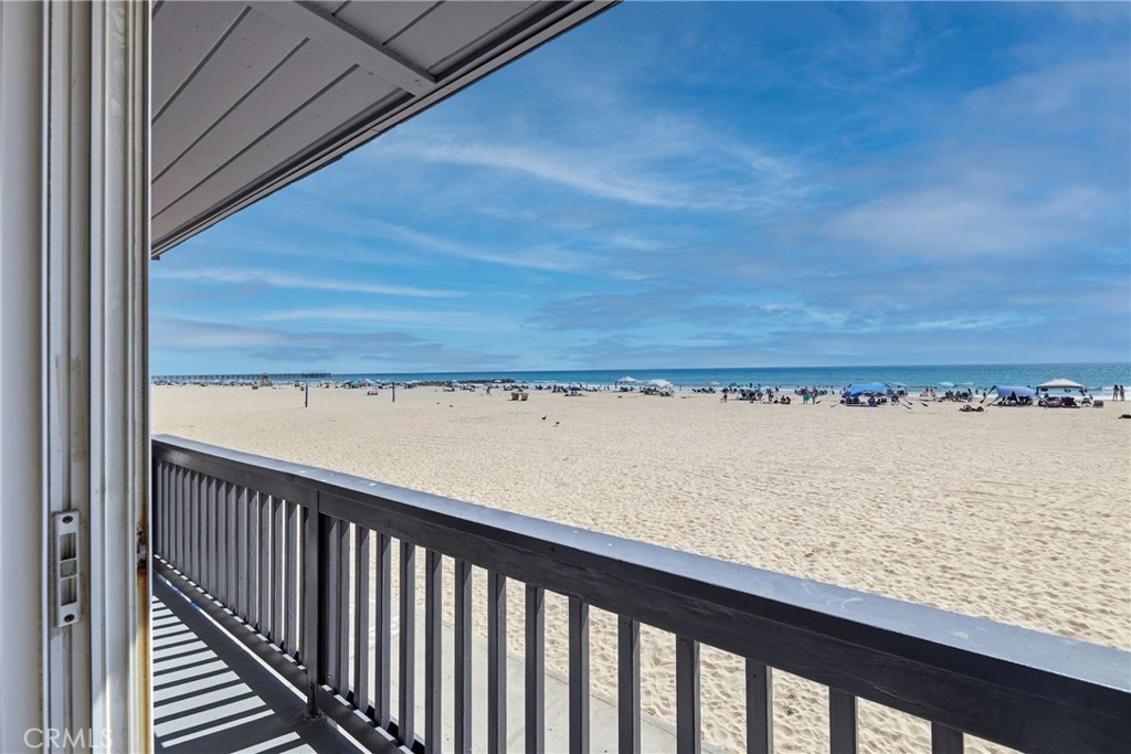 3010 W Oceanfront Upper 