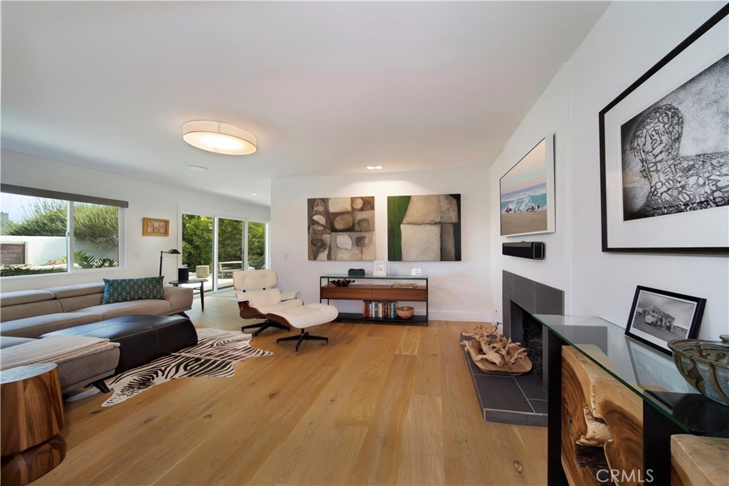 927 Bellis Street Property Photo 7