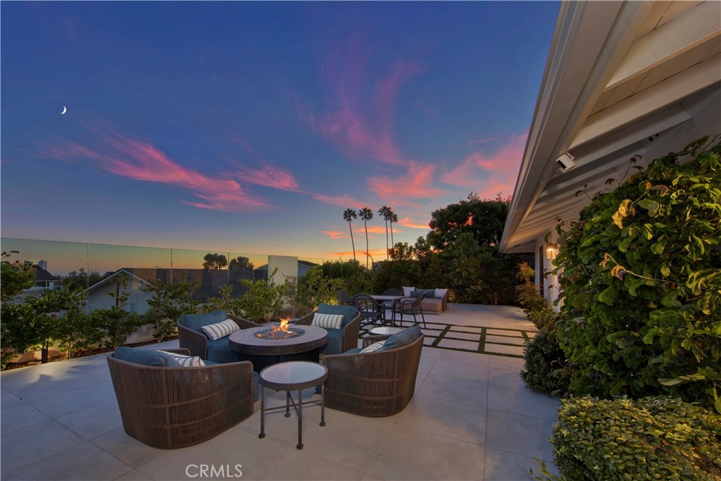 927 Bellis Street Property Photo 11
