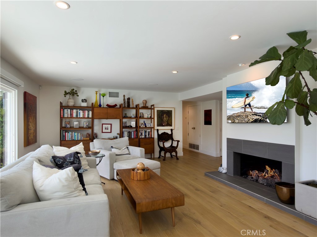 927 Bellis Street Property Photo 26