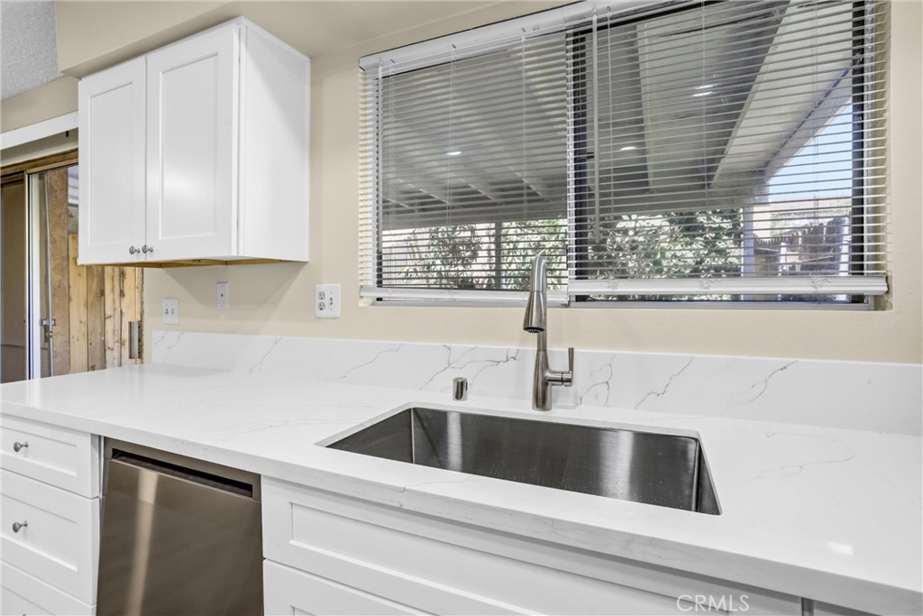122 Tamarisk Property Photo 12