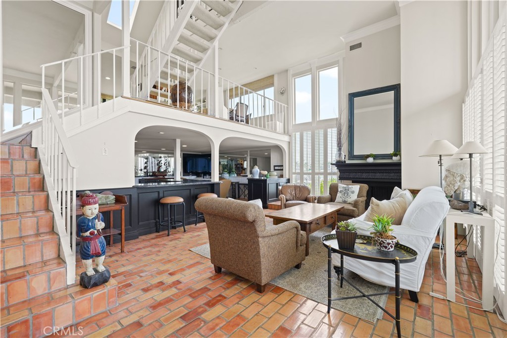 16445 Wimbledon Property Photo 2