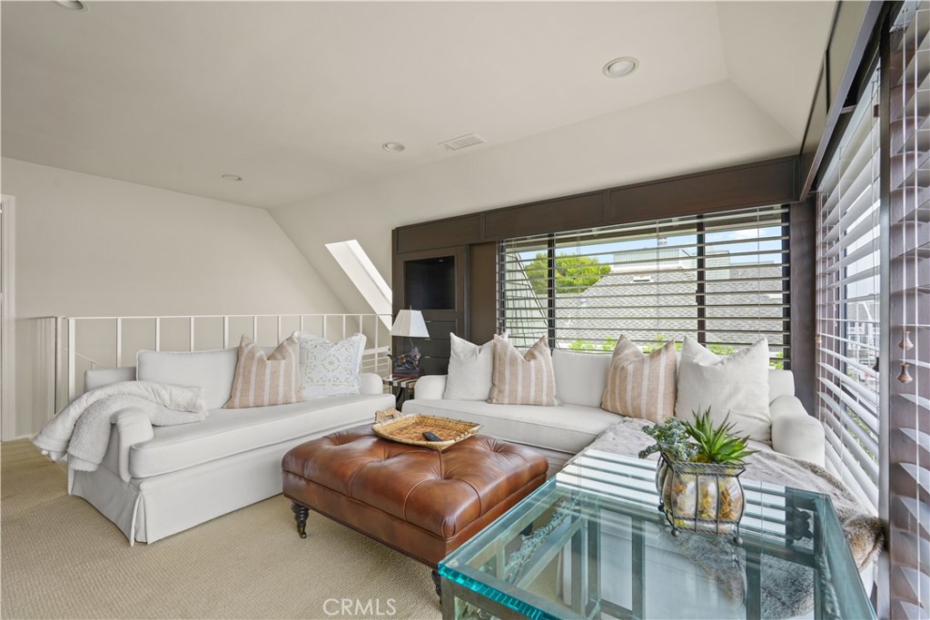 16445 Wimbledon Property Photo 19