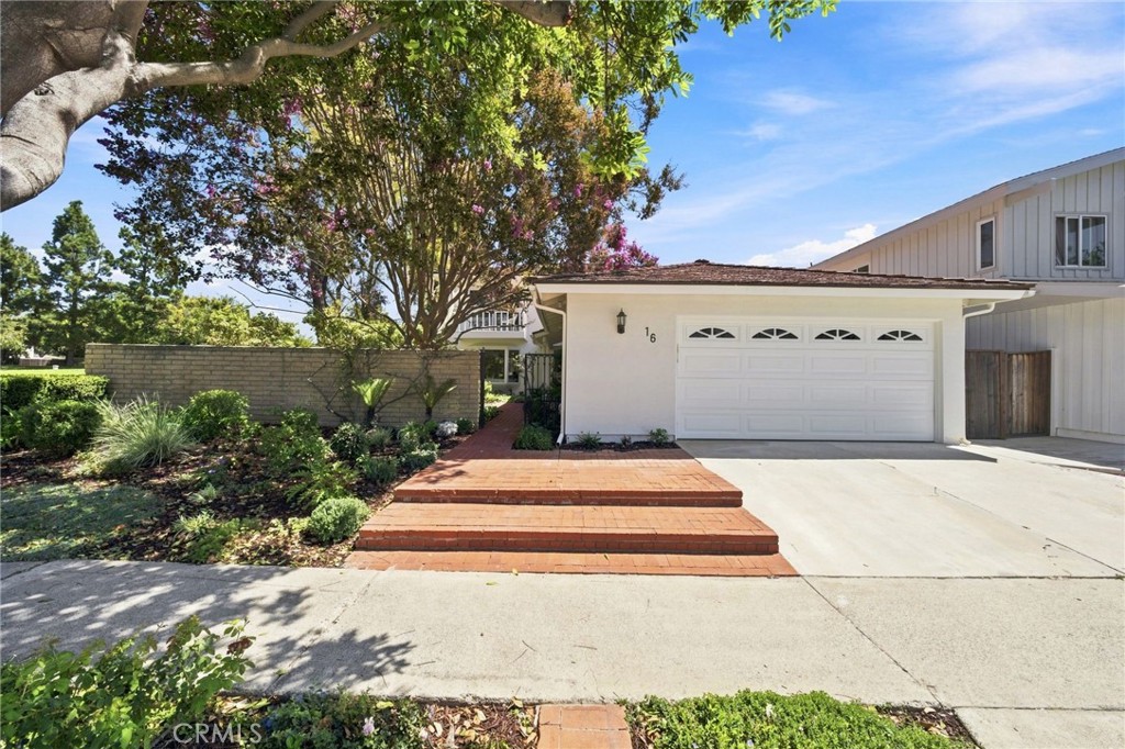 16 Angell Street Property Photo 2