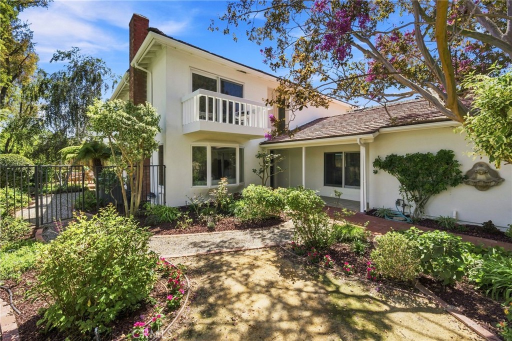 16 Angell Street Property Photo 4
