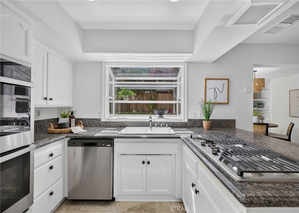 16 Angell Street Property Photo 14
