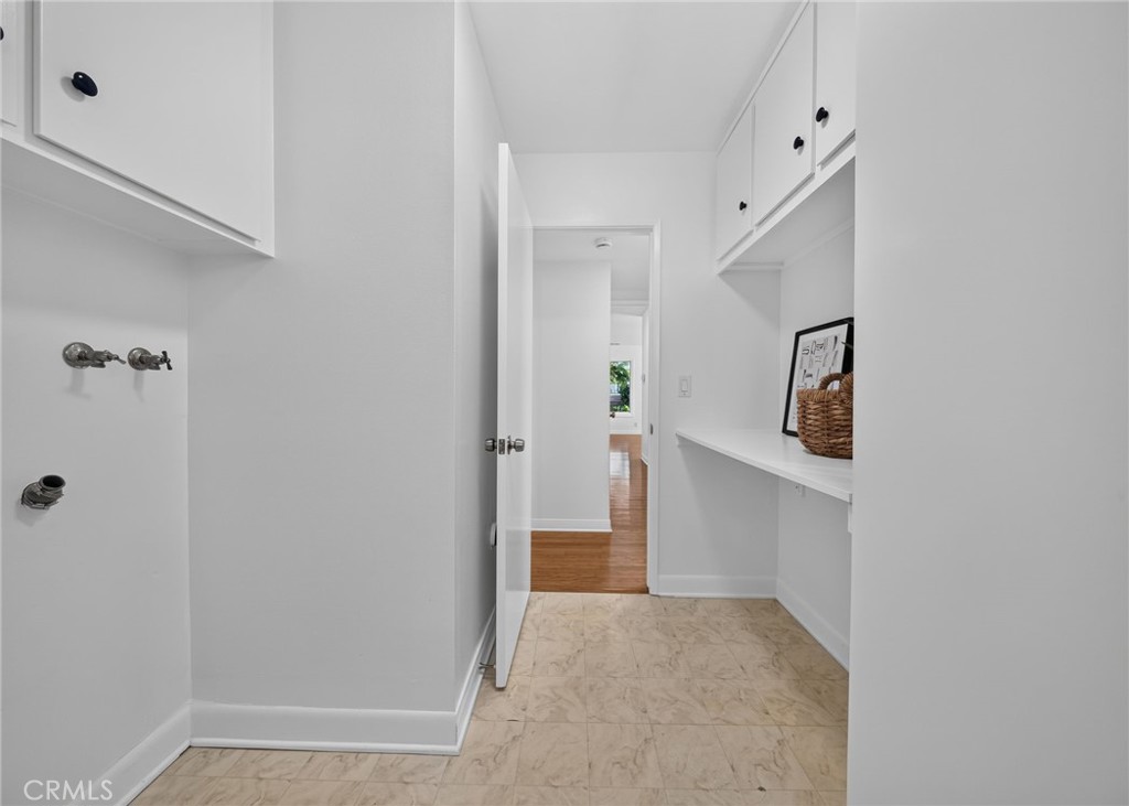 16 Angell Street Property Photo 28