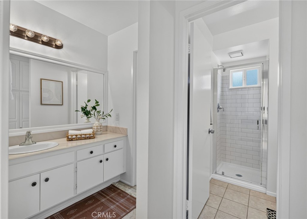 16 Angell Street Property Photo 37
