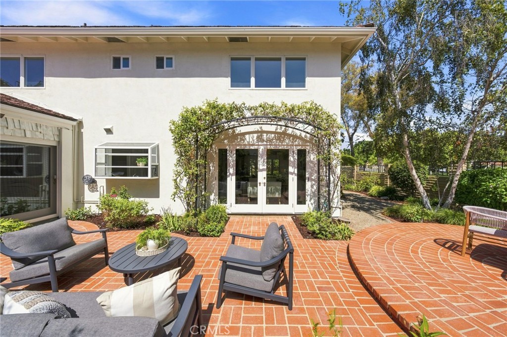 16 Angell Street Property Photo 47