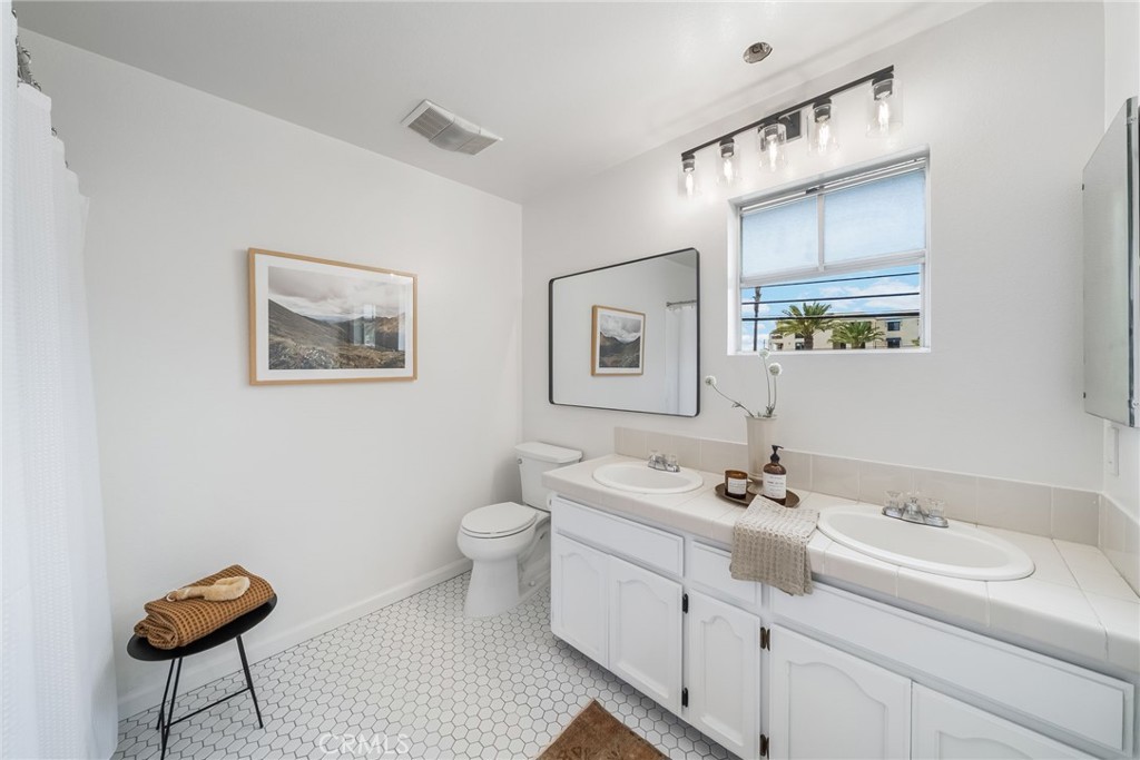 34115 Violet Lantern 1 Property Photo 23