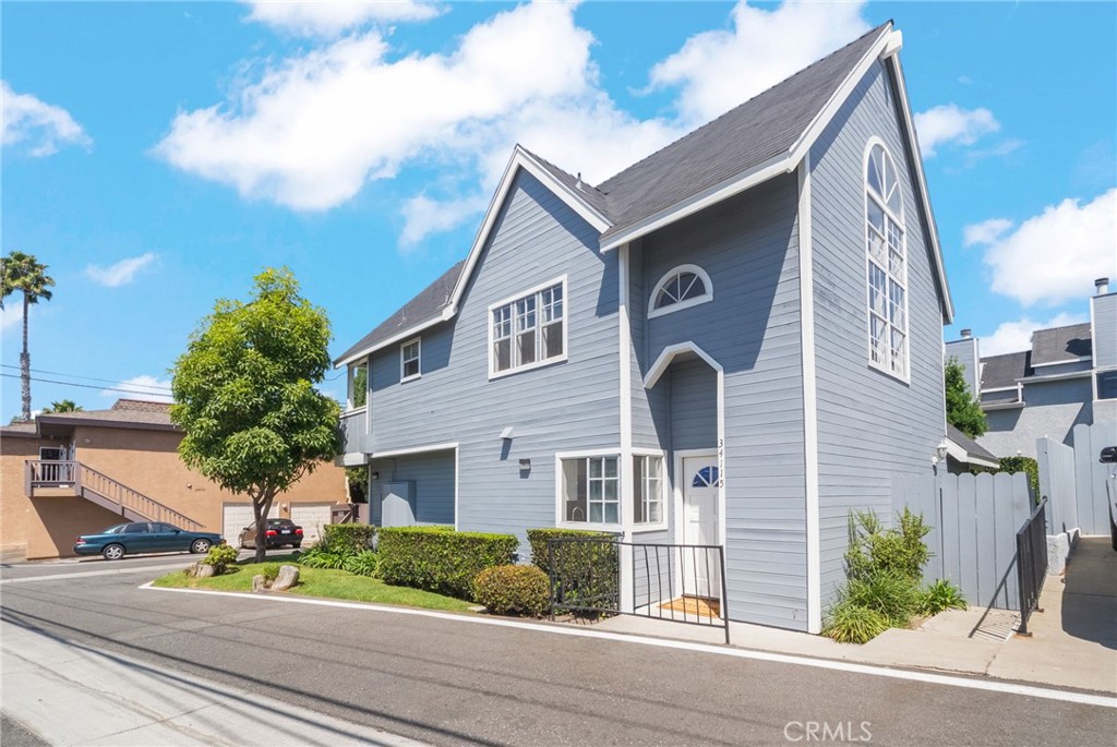 34115 Violet Lantern 1 Property Photo 35