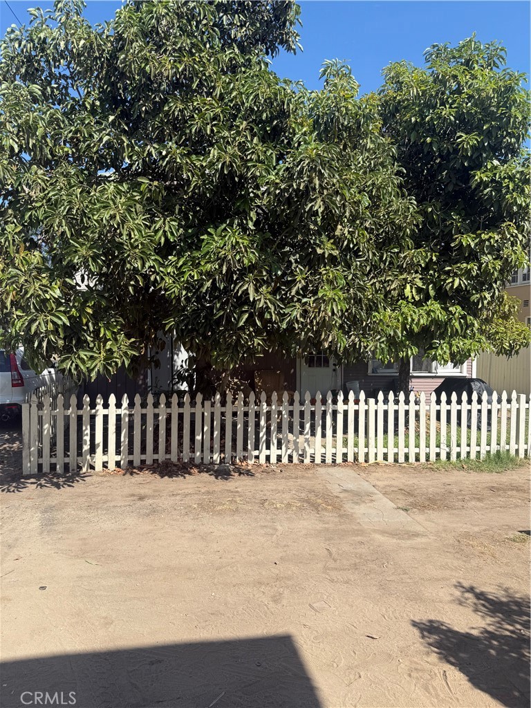 1102 French Property Photo 10