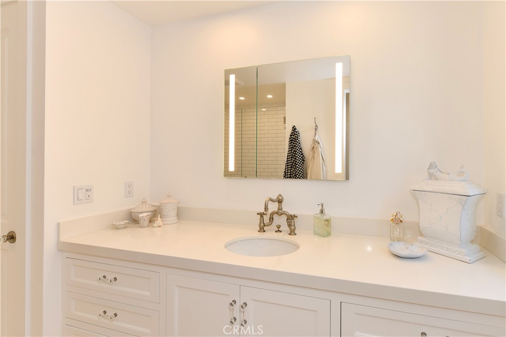 1125 Rutherford Property Photo 31