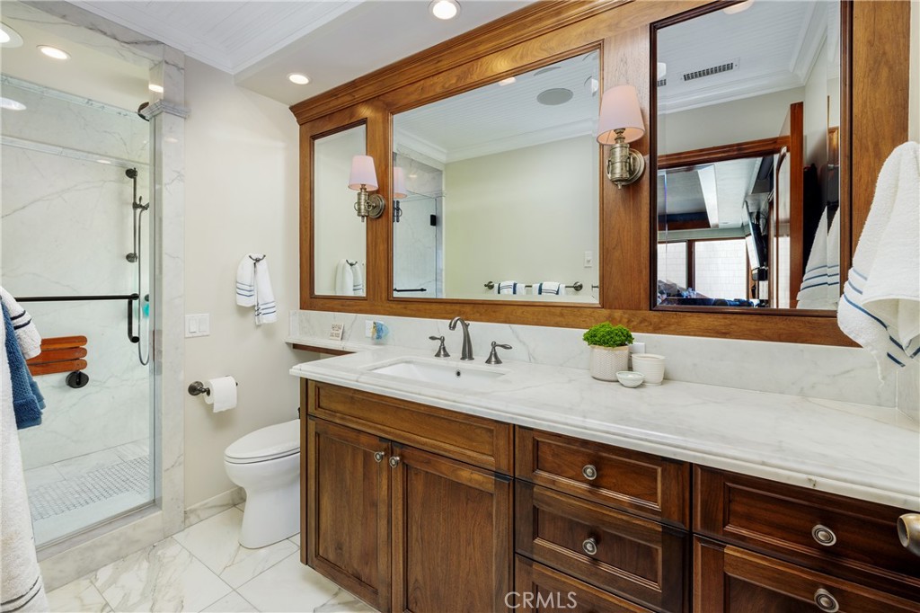 1114 E Balboa Boulevard Property Photo 23