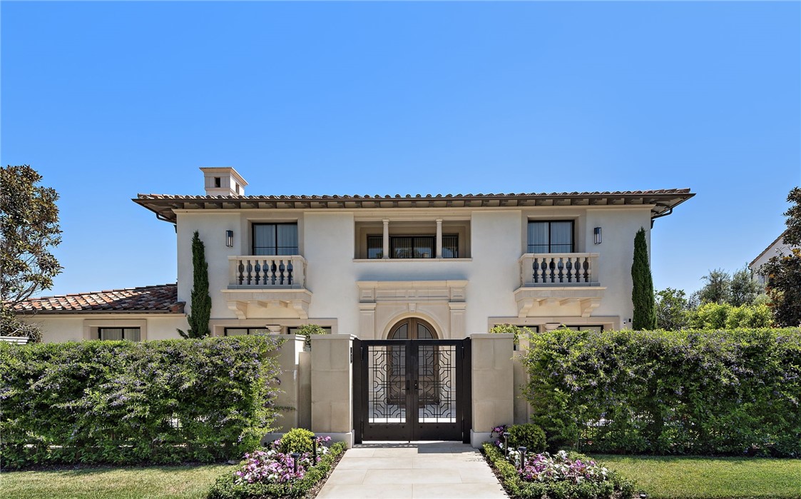 18 Coastline Property Photo 1