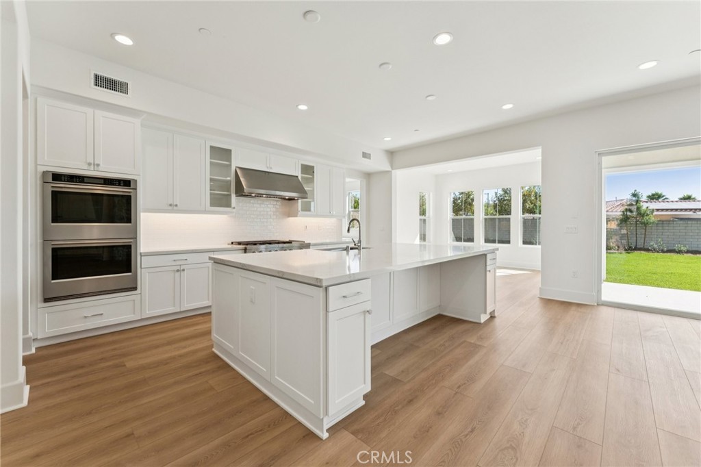 6551 Golden Sky Circle Property Photo 4