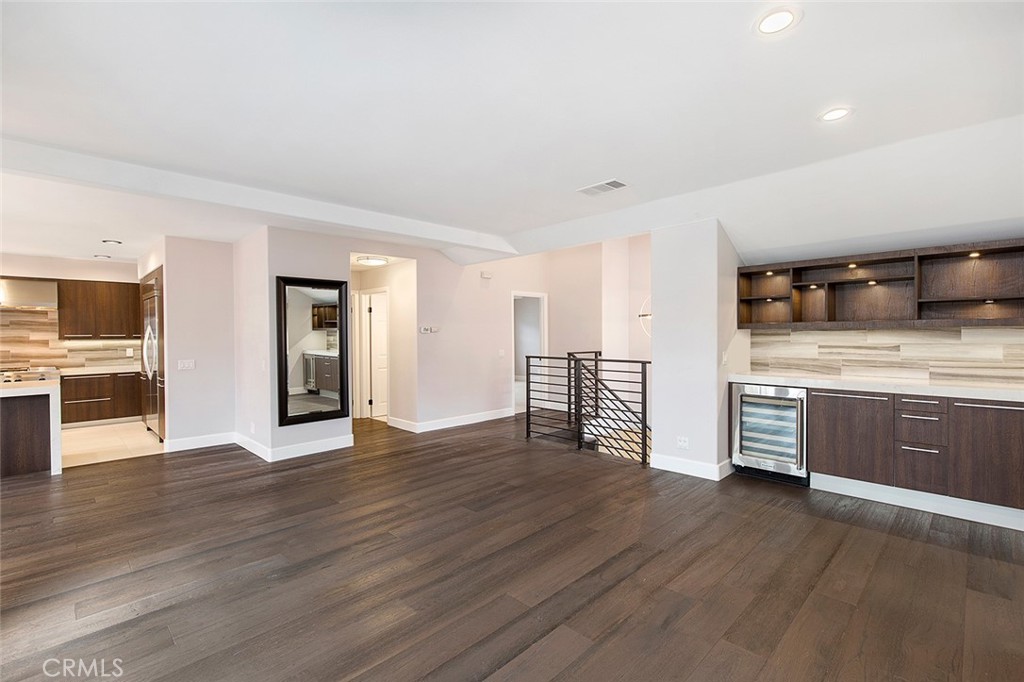 417 1/2 Orchid Avenue 2 Property Photo 6
