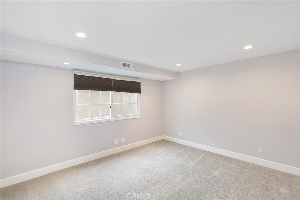 417 1/2 Orchid Avenue 2 Property Photo 12