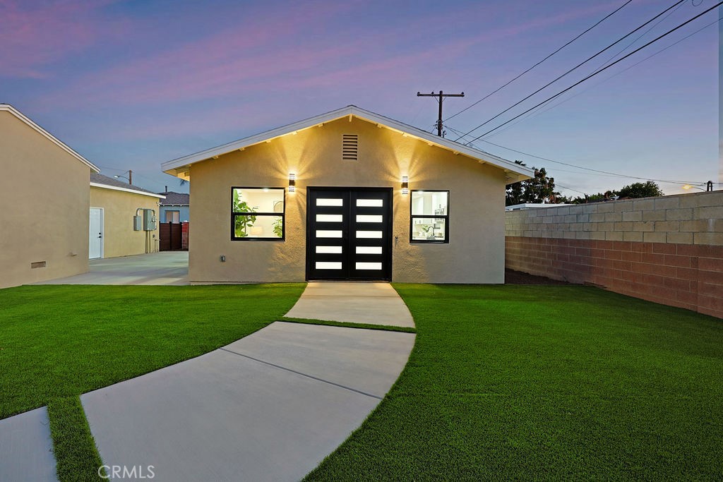209 N Dahlia Drive Property Photo 24