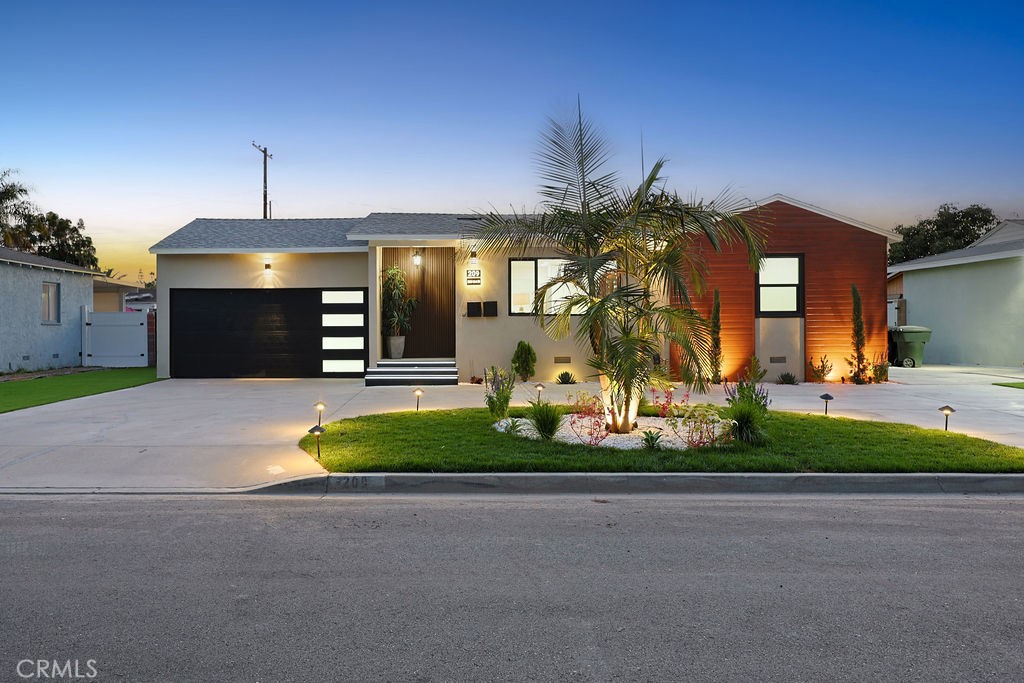209 N Dahlia Drive Property Photo 41