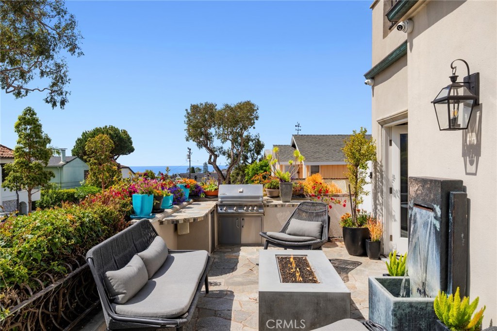 423 Poppy Property Photo 1