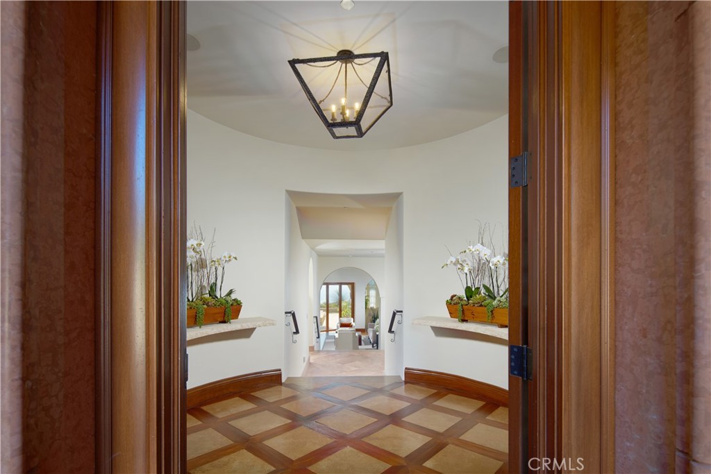 20 Channel Vista Property Photo 15